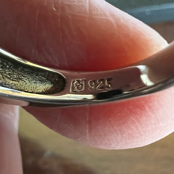 Michelle Albala Black Onyx Sterling Silver & Gold Vermeil Ring - Picture 9 of 11